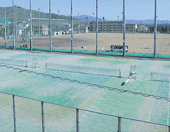 テニスコート（腰浜キャンパス）